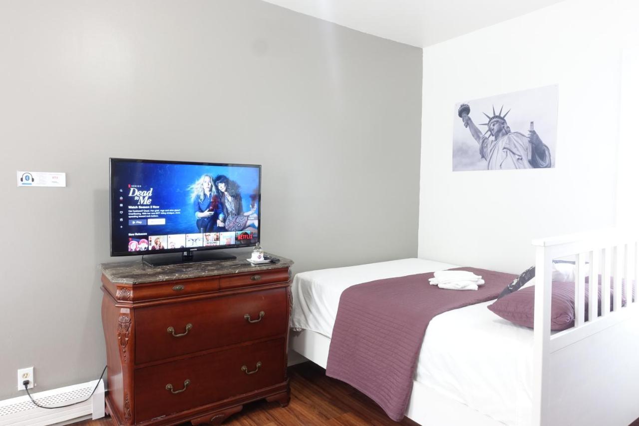 Best Room Nyc✈︎Ewr Layover➤Walk To Nyc Subway นูวาร์ก ภายนอก รูปภาพ